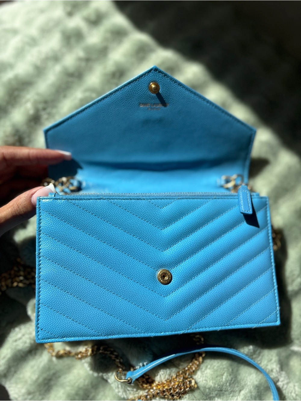 Saint Laurent Blue Quilted Leather Chain Wallet - Picture 4 of 6